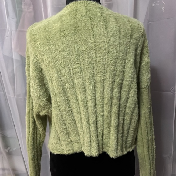 cropped sweater - Picture 2 of 2